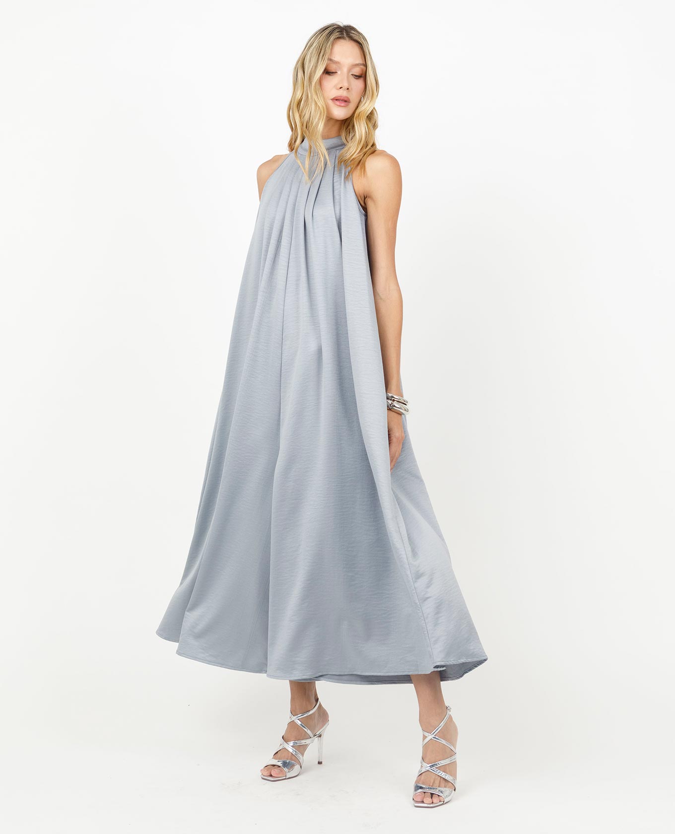 ENTERIZO LARGO PARA MUJER ESCOTE HALTER TELA SATINADA Adrissa | Ropa para mujer Enterizos