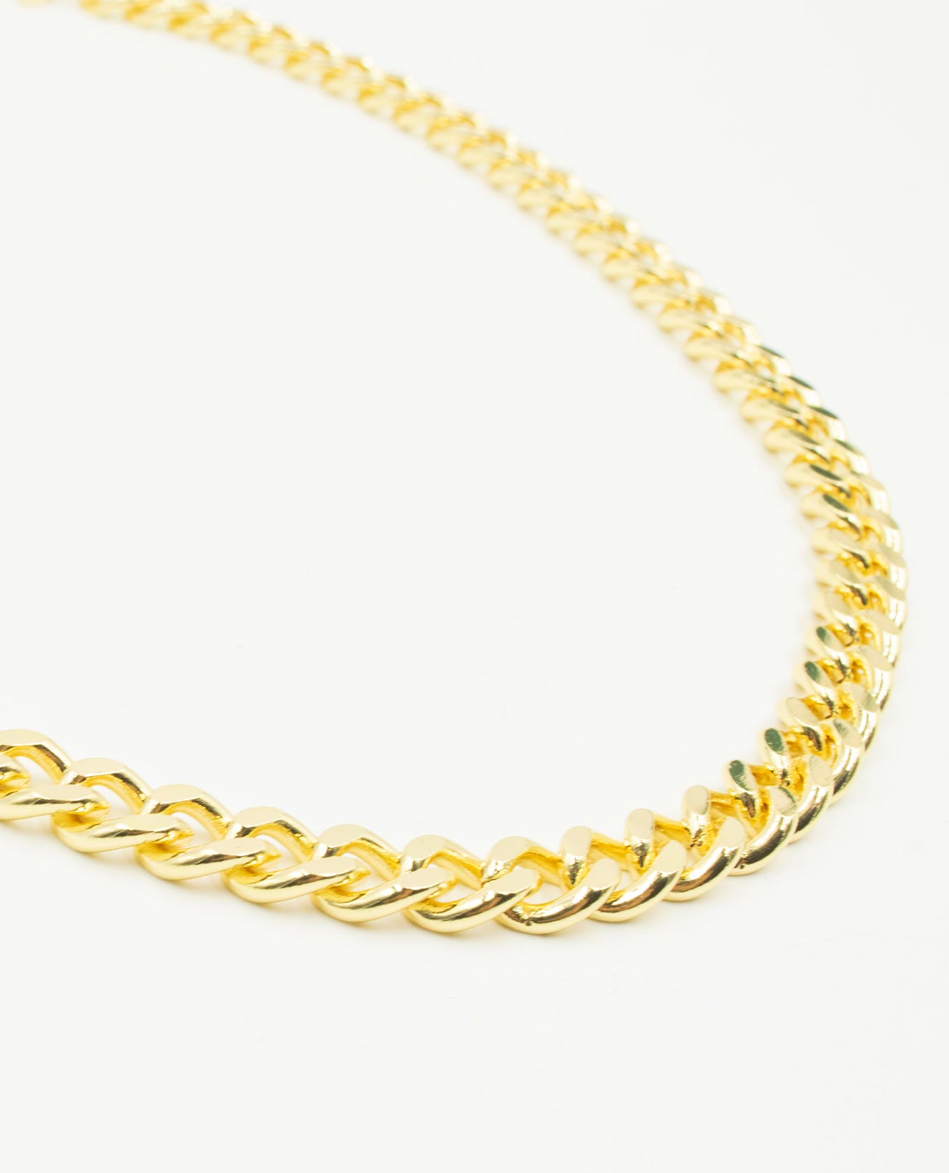 CADENA FEMENINA Adrissa