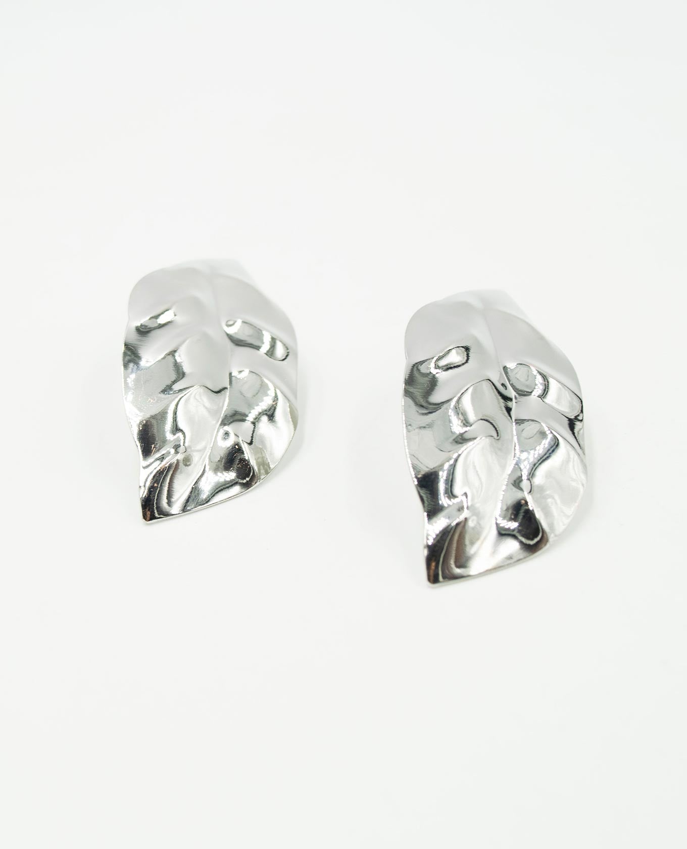 ARETE FEMENINO HOJA Adrissa | Ropa para mujer