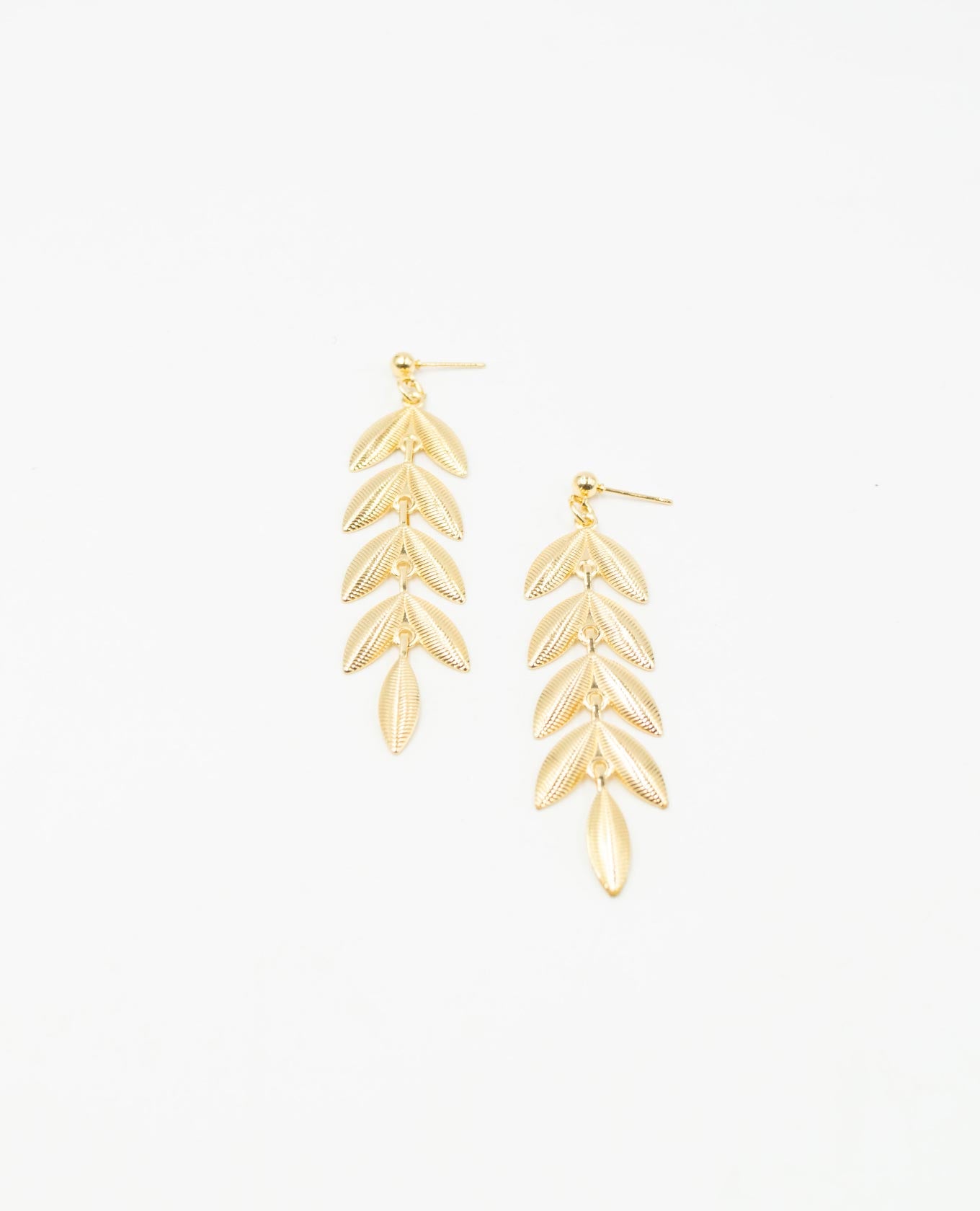 ARETE FEMENINO METALICO HOJA DELGADA Adrissa | Ropa para mujer