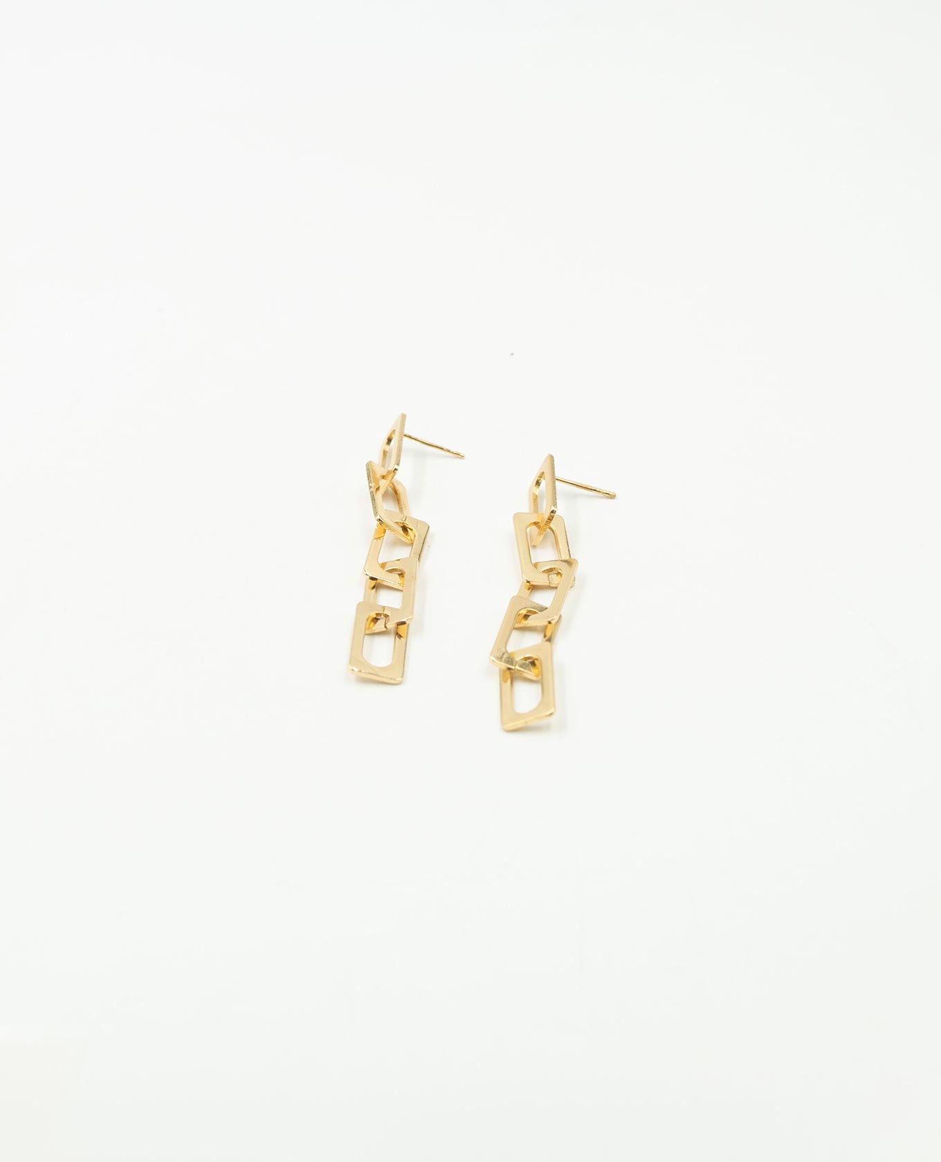 ARETE FEMENINO ESLABONES CADENAS Adrissa | Ropa para mujer