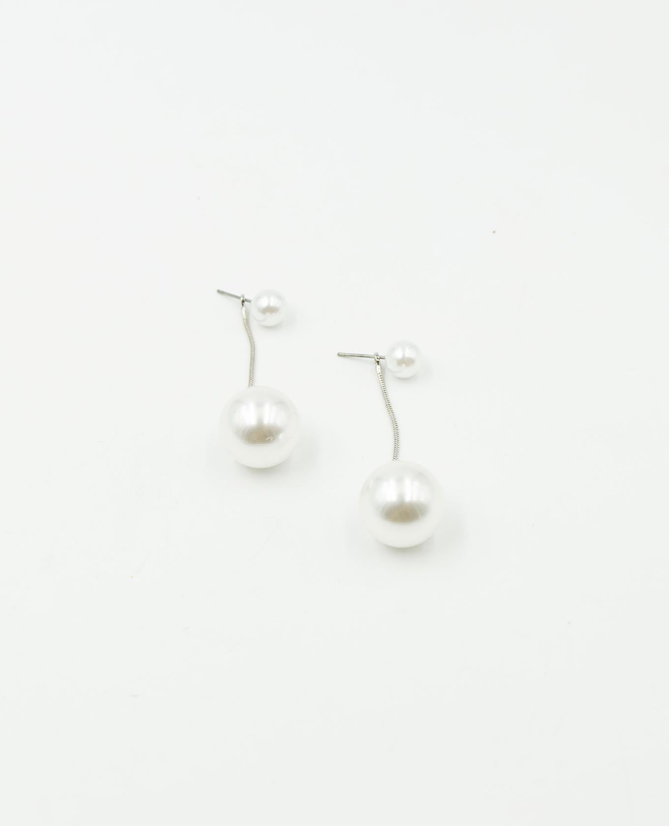 ARETE FEMENINO COLGANTE PERLAS Adrissa | Ropa para mujer