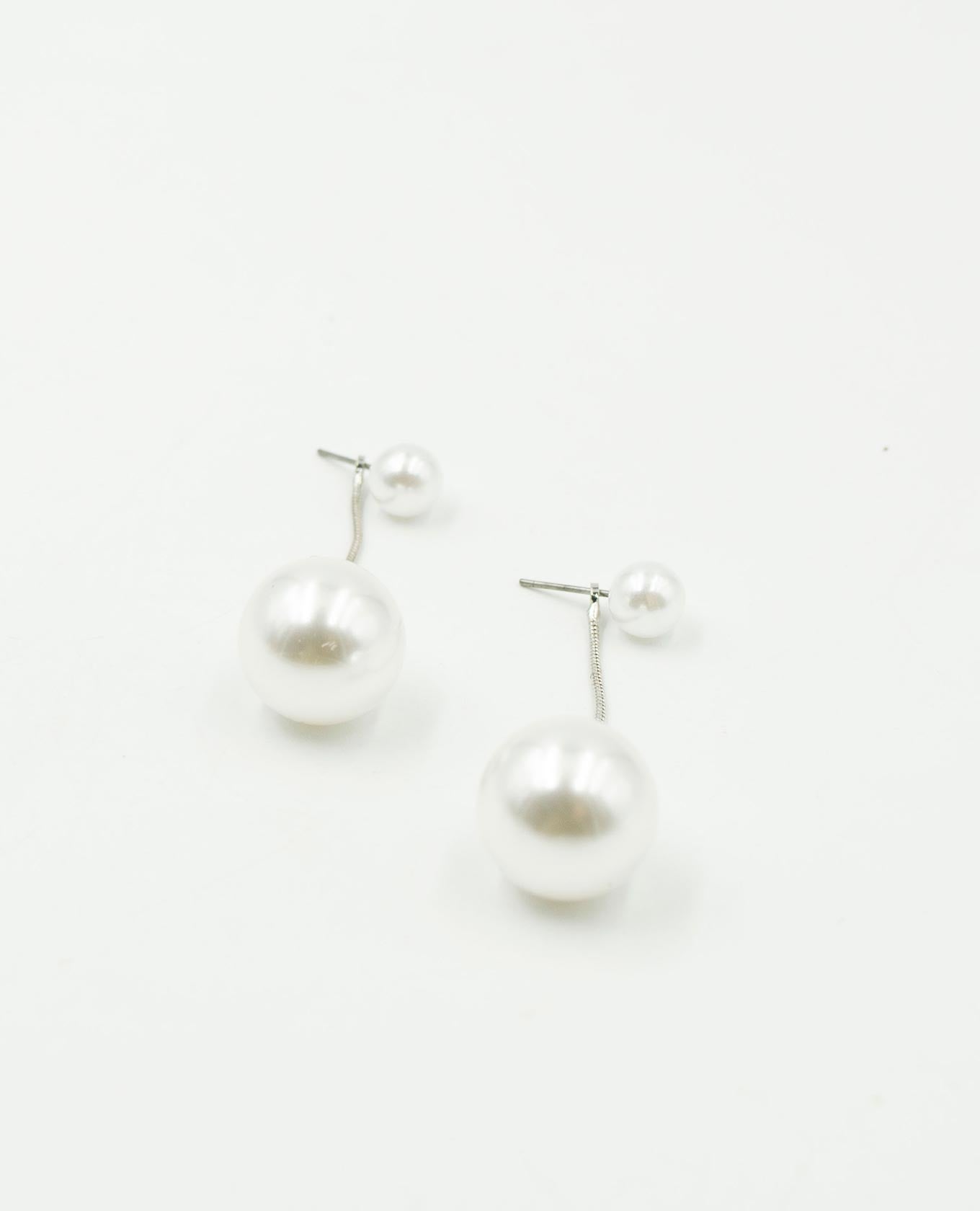 ARETE FEMENINO COLGANTE PERLAS Adrissa | Ropa para mujer