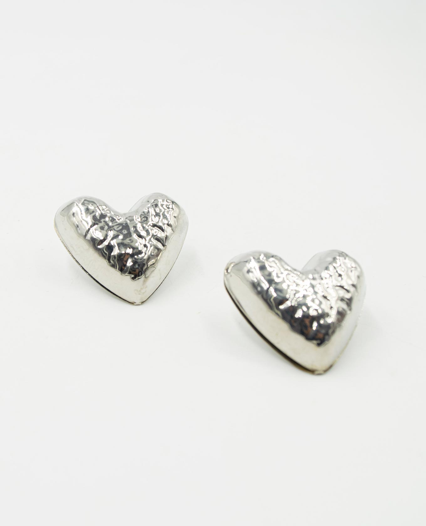 ARETE FEMENINO CORAZÓN Adrissa | Ropa para mujer