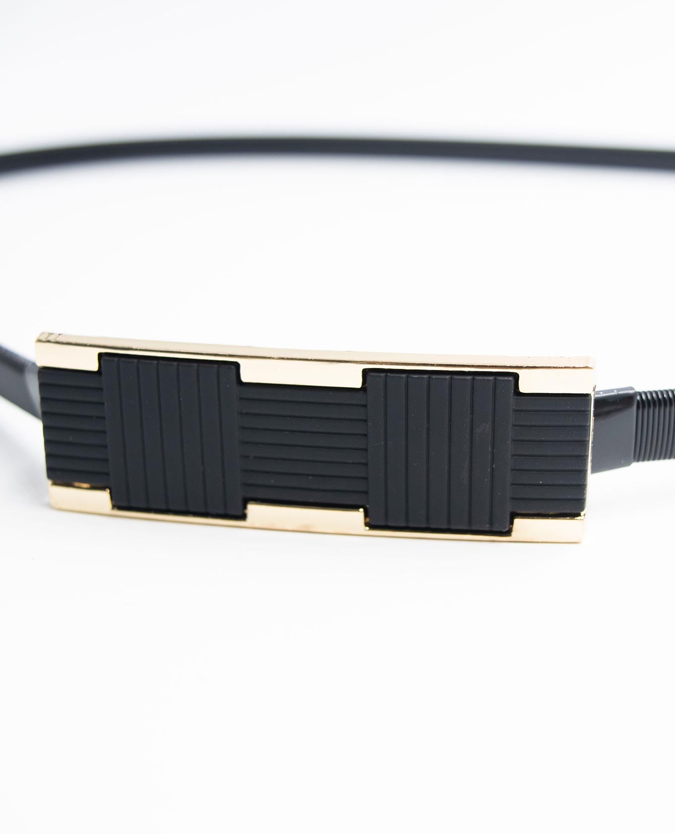 CINTURÓN ENRESORTADO PARA MUJER CON BROCHE Adrissa | Ropa para mujer