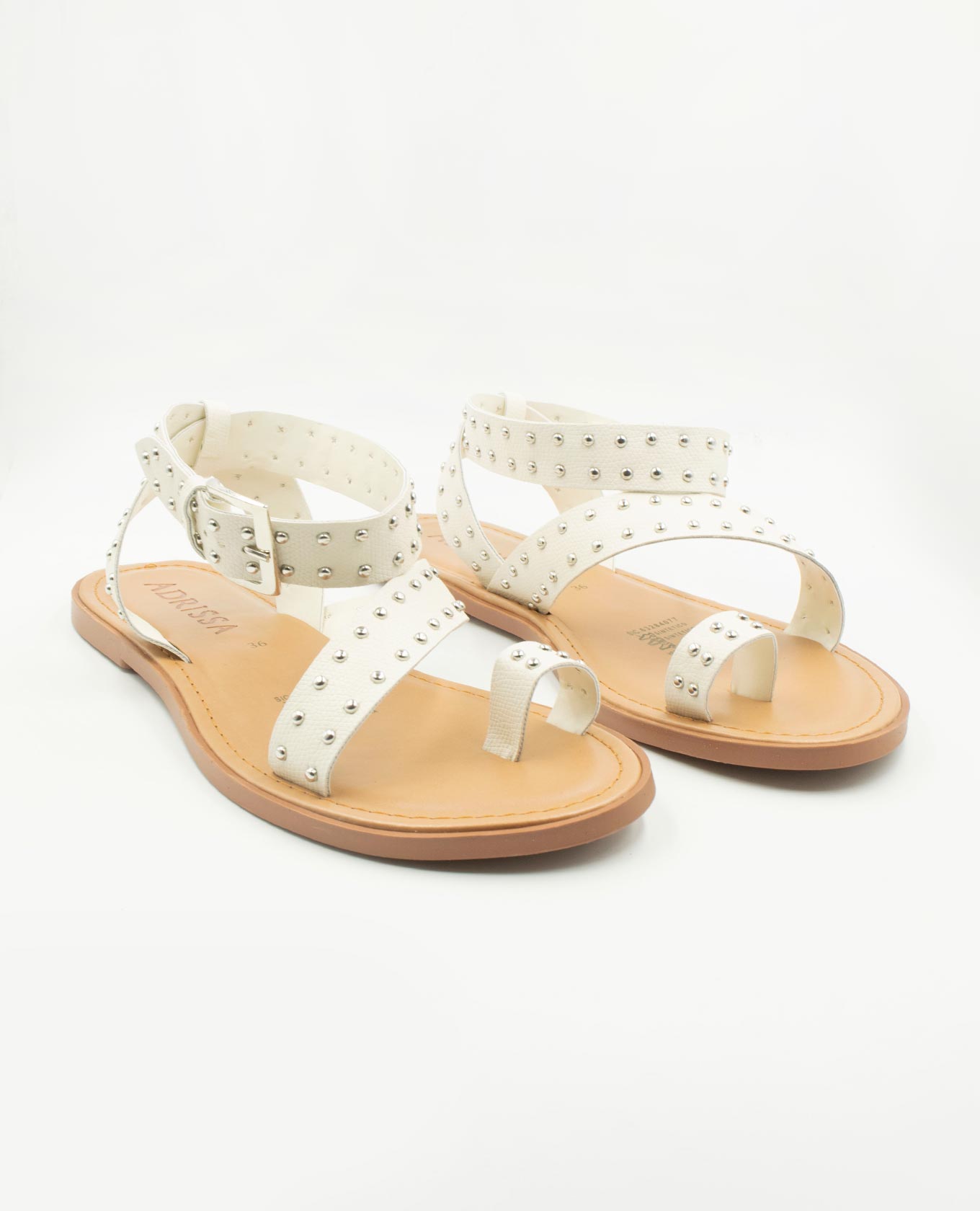 SANDALIA PLANA CON CORREAS Y TACHES Adrissa | Ropa para mujer