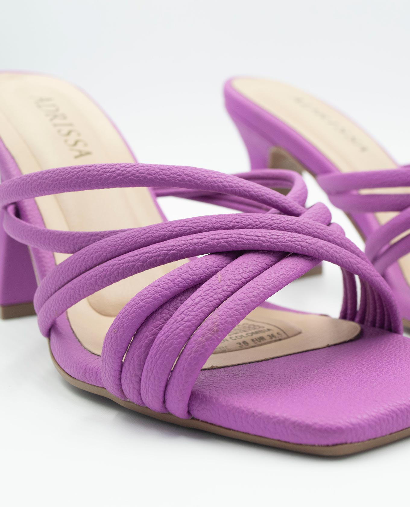 SANDALIA PARA MUJER CUERDAS CRUZADAS Adrissa