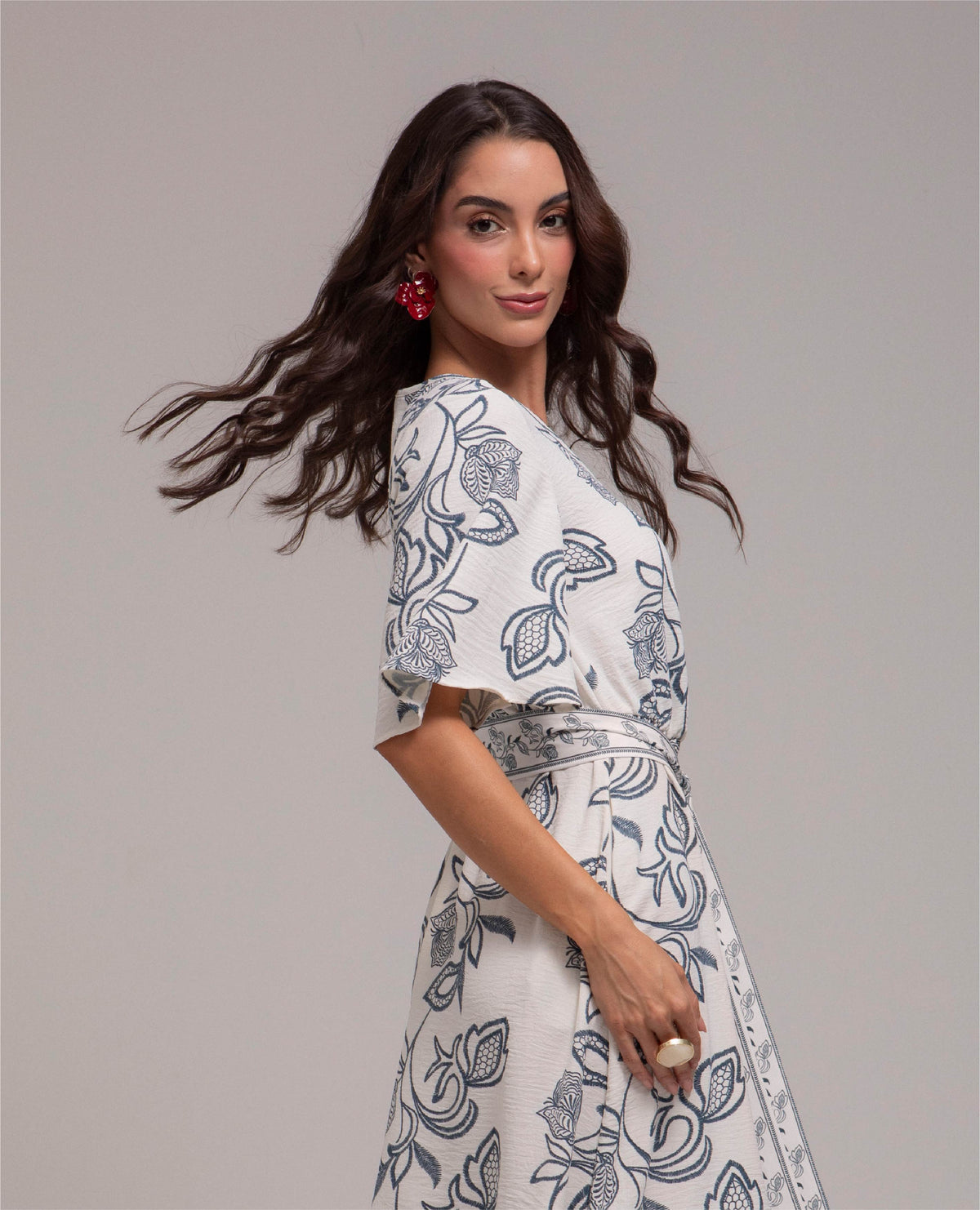 VESTIDO MIDI PARA MUJER ESTAMPADO ESCOTE V CON TIRAS Y ELASTICO CINTURA Adrissa | Ropa para mujer Vestidos