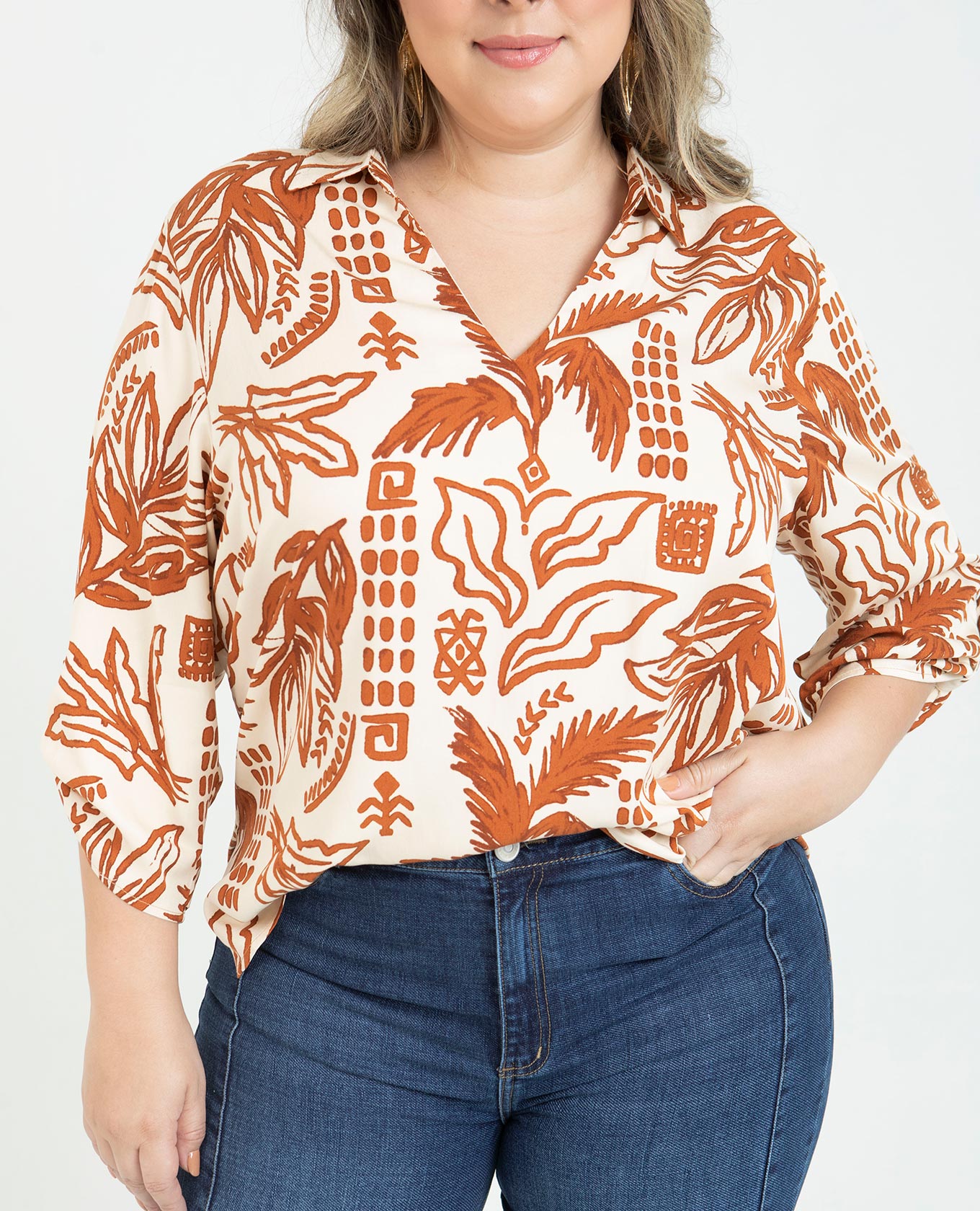 BLUSA ESTAMPADA TALLAS GRANDES CUELLO CAMISERO MANGA 3/4 CON CHARRETERA Adrissa | Ropa para mujer Blusas