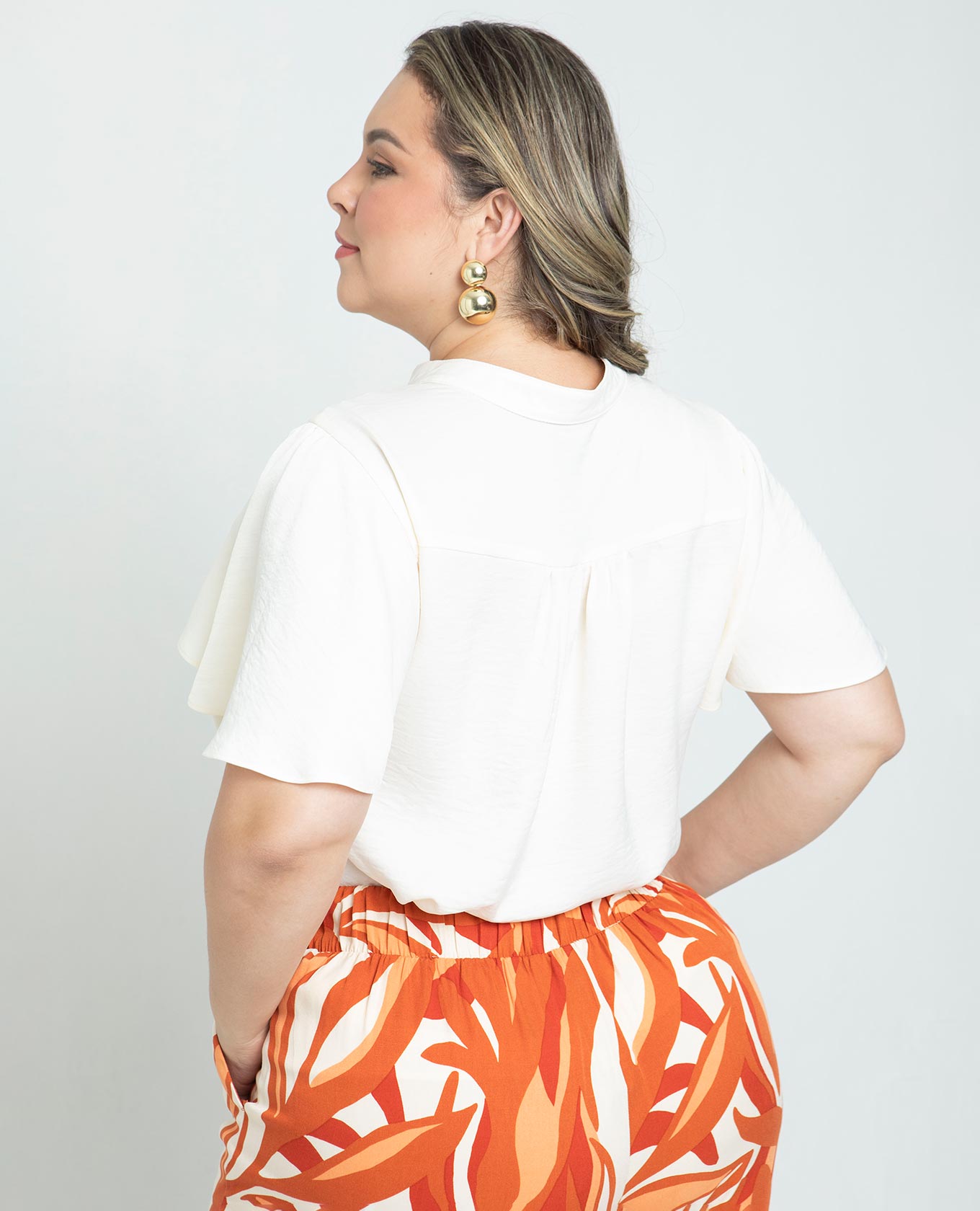 BLUSA MANGA CORTA TALLAS GRANDES CUELLO NERU CON ENTRE DOS Adrissa | Ropa para mujer Blusas