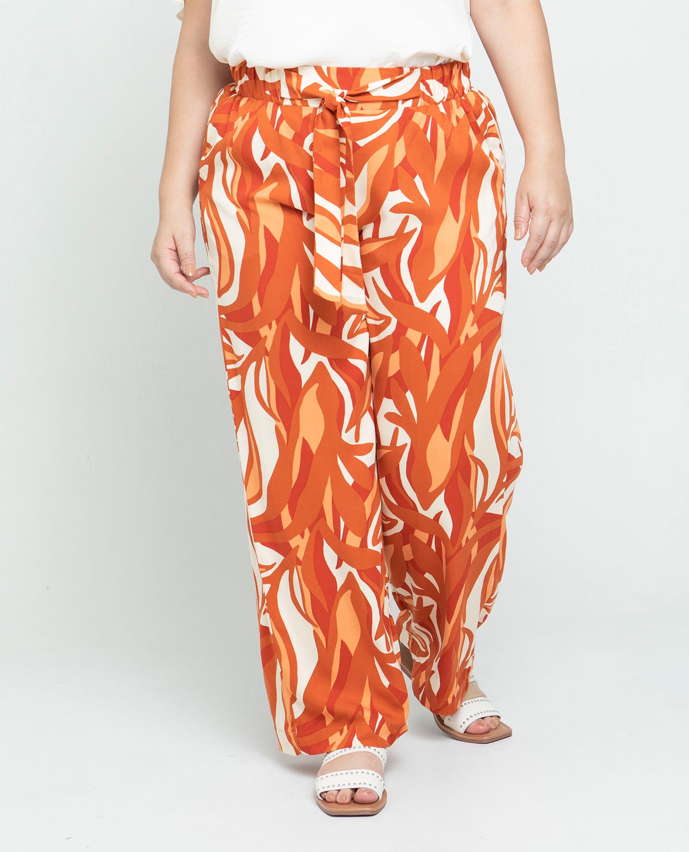 PANTALON BOTA RECTA TALLAS GRANDES CON ELASTICO Y TIRAS PARA ANUDAR ESTAMPADO