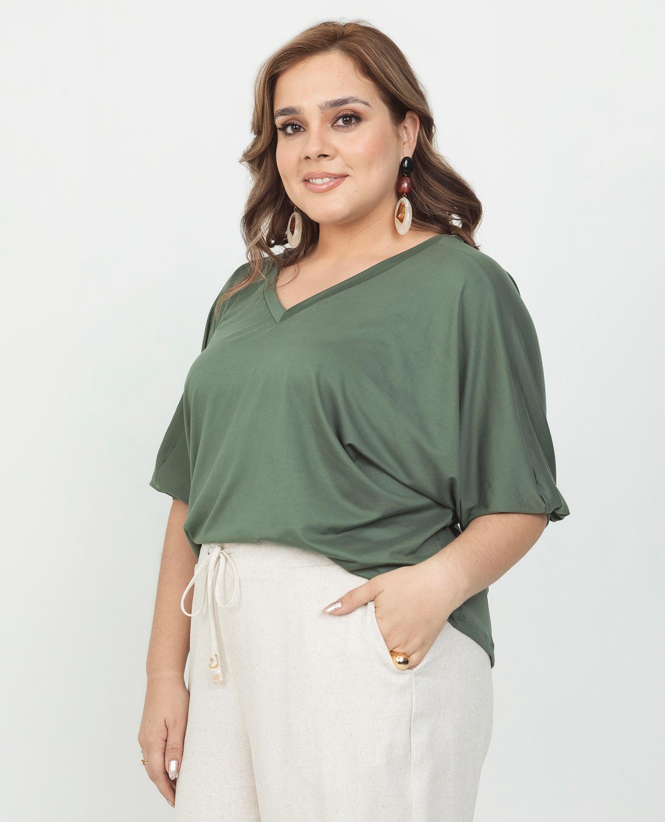 BLUSA ESCOTE V TALLAS GRANDES EN TEJIDO DE PUNTO SUAVE MANGA INCLUIDA 3/4 Adrissa | Ropa para mujer Blusas