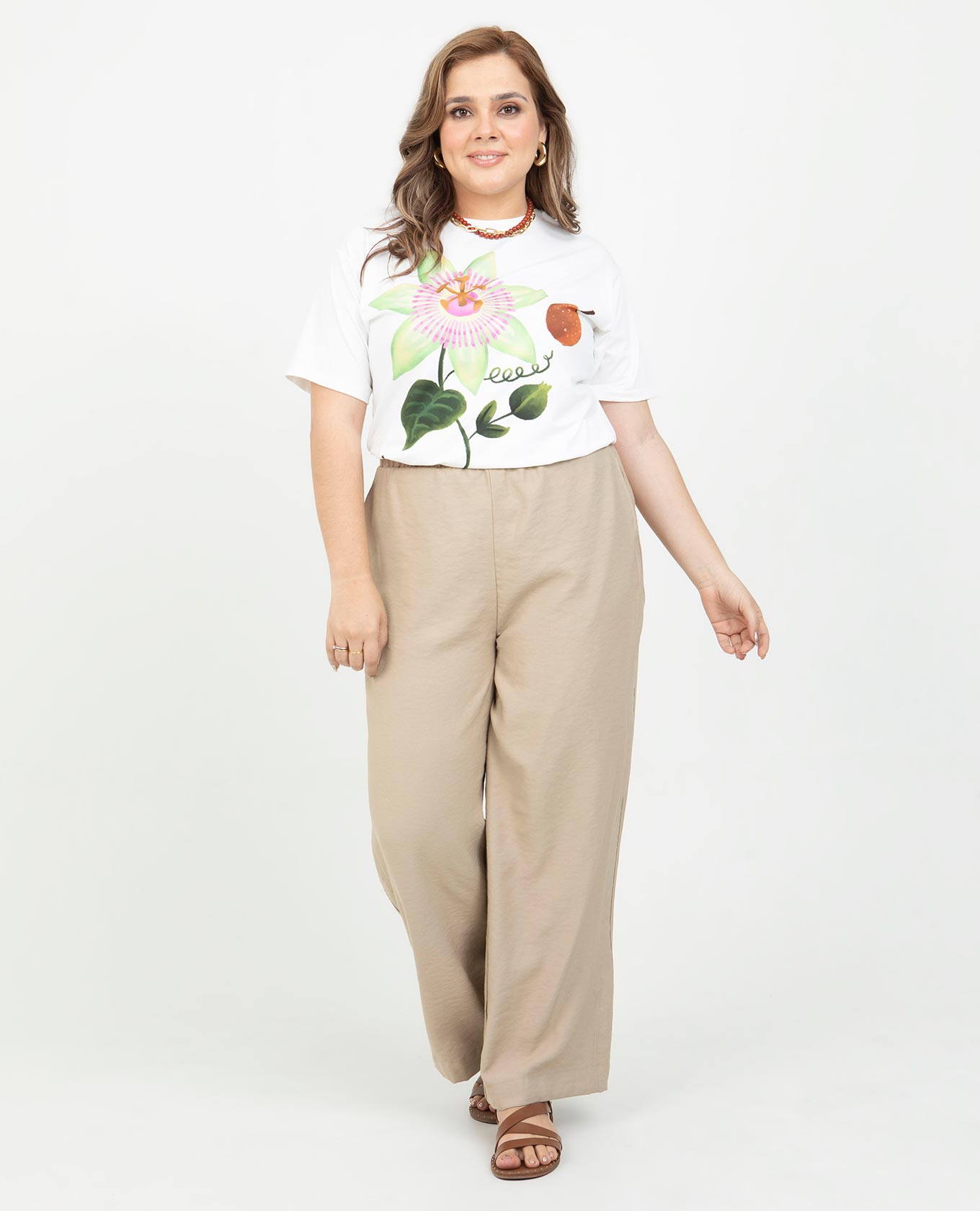 CAMISETA MANGA CORTA TALLAS GRANDES ESTAMPADO EXCLUSIVO FLOR EN TELA CON EFECTO Adrissa