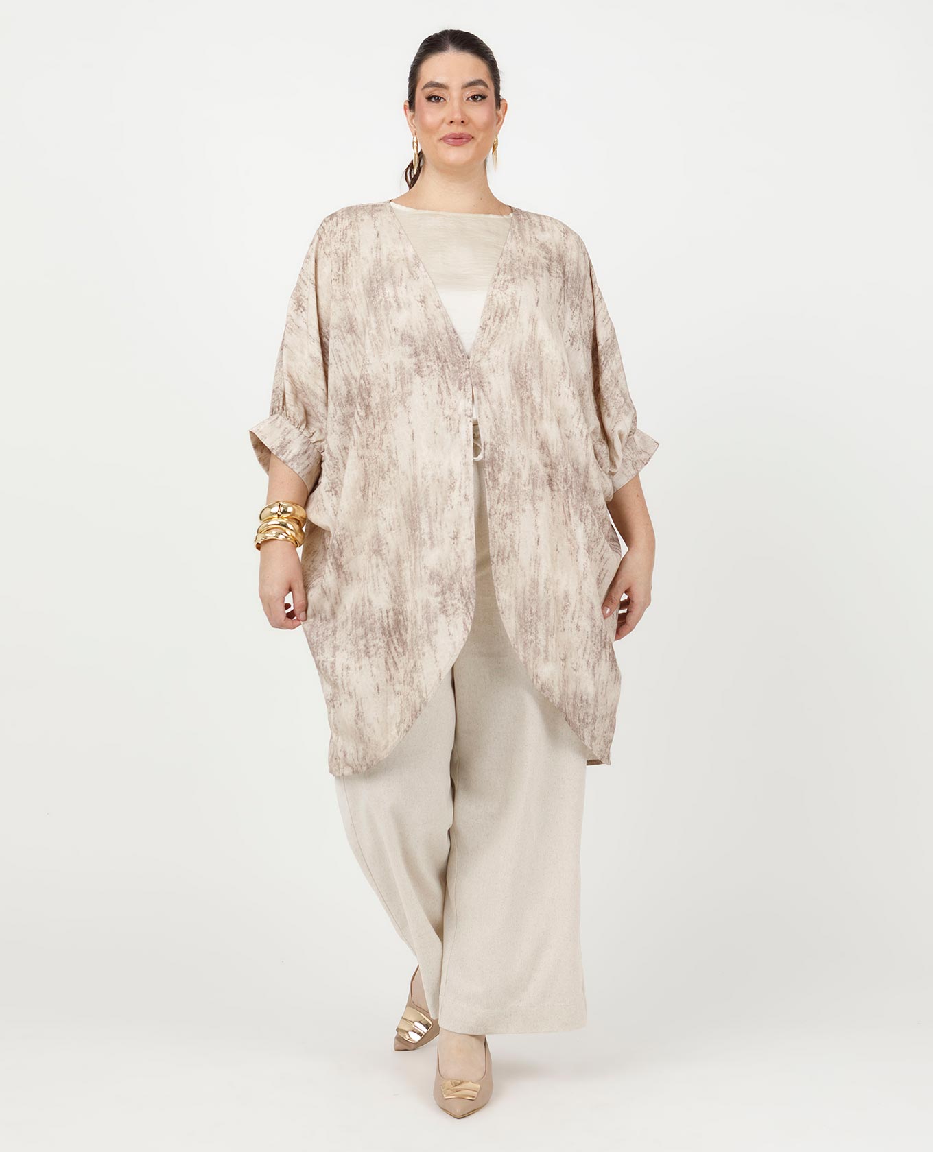 COMPLEMENTO ESTAMPADO TALLAS GRANDES RECOGIDO EN MANGA Y BOTON Adrissa | Ropa para mujer Blusas