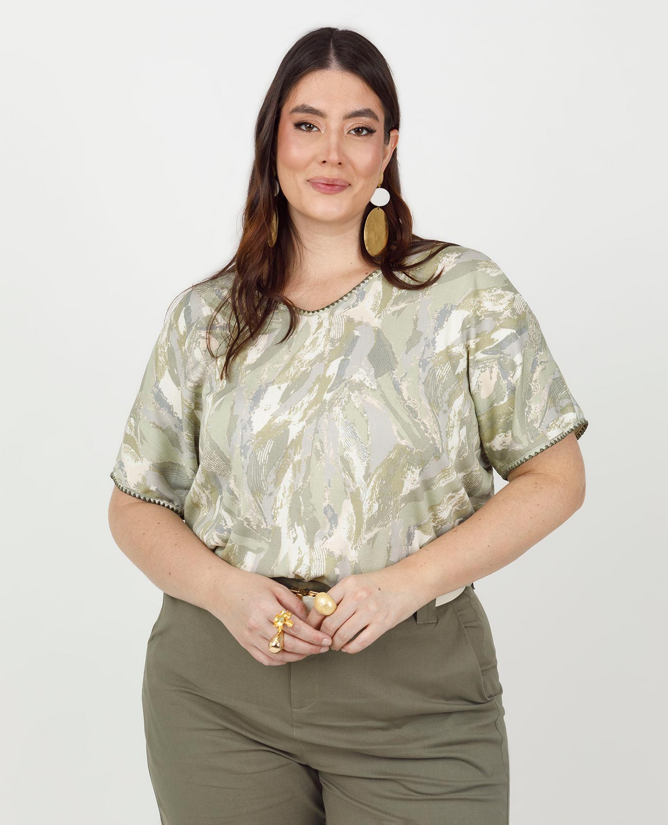 BLUSA ESTAMPADA TALLAS GRANDES ESCOTE V Y MANGAS CON PUNTADA ARTESANAL Adrissa | Ropa para mujer Blusas