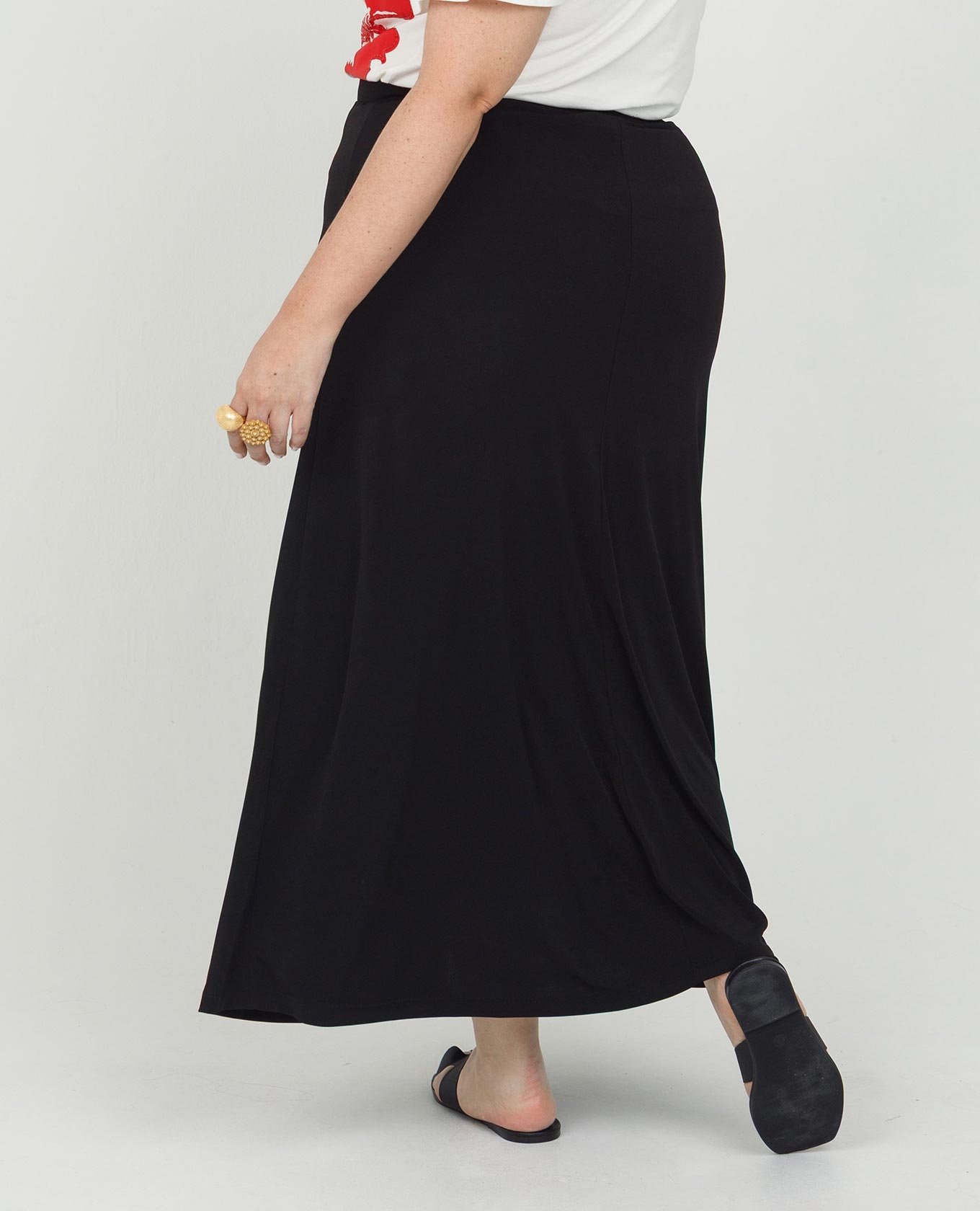 FALDA NEGRA TALLAS GRANDES LARGA EN TEJIDO DE PUNTO CINTURA CON ELÁSTICO Adrissa | Ropa para mujer