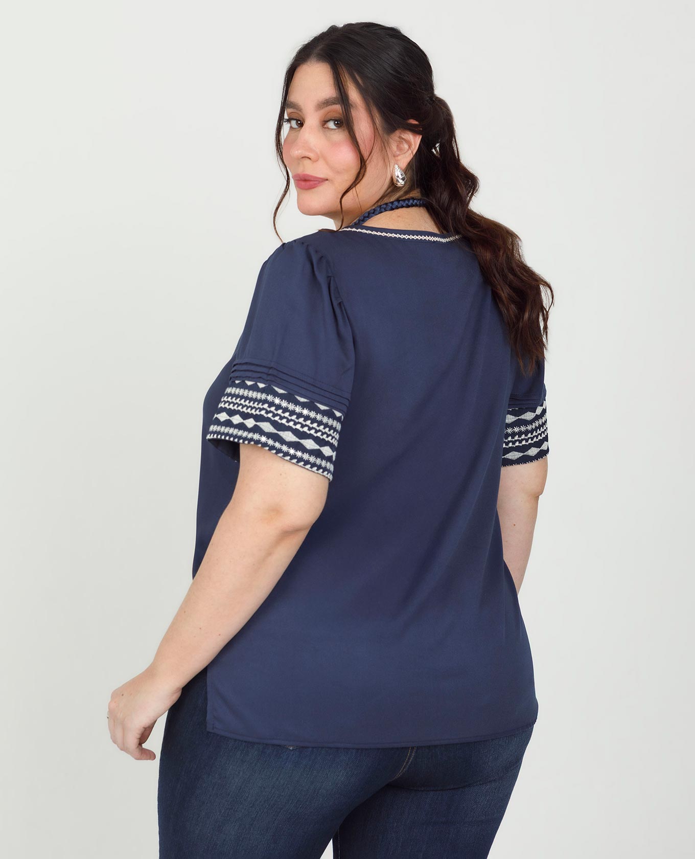BLUSA MANGA CORTA TALLAS GRANDES ESCOTE CON PUNTADA ARTESANAL Y PUNOS BORDADOS Adrissa | Ropa para mujer Blusas