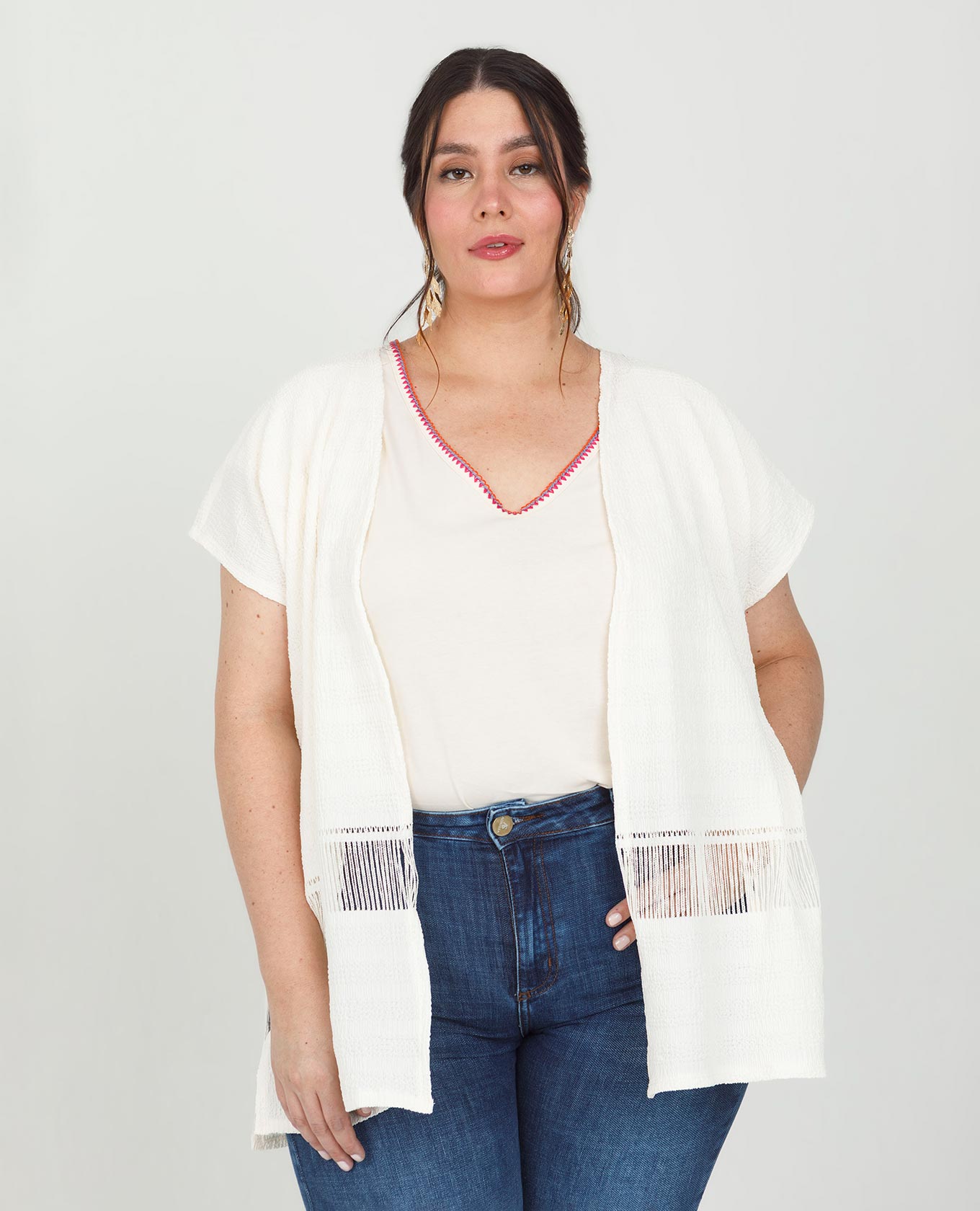 COMPLEMENTO MANGA CORTA TALLAS GRANDES SIN BOTONES TELA CON DESAGUJADO Adrissa | Ropa para mujer