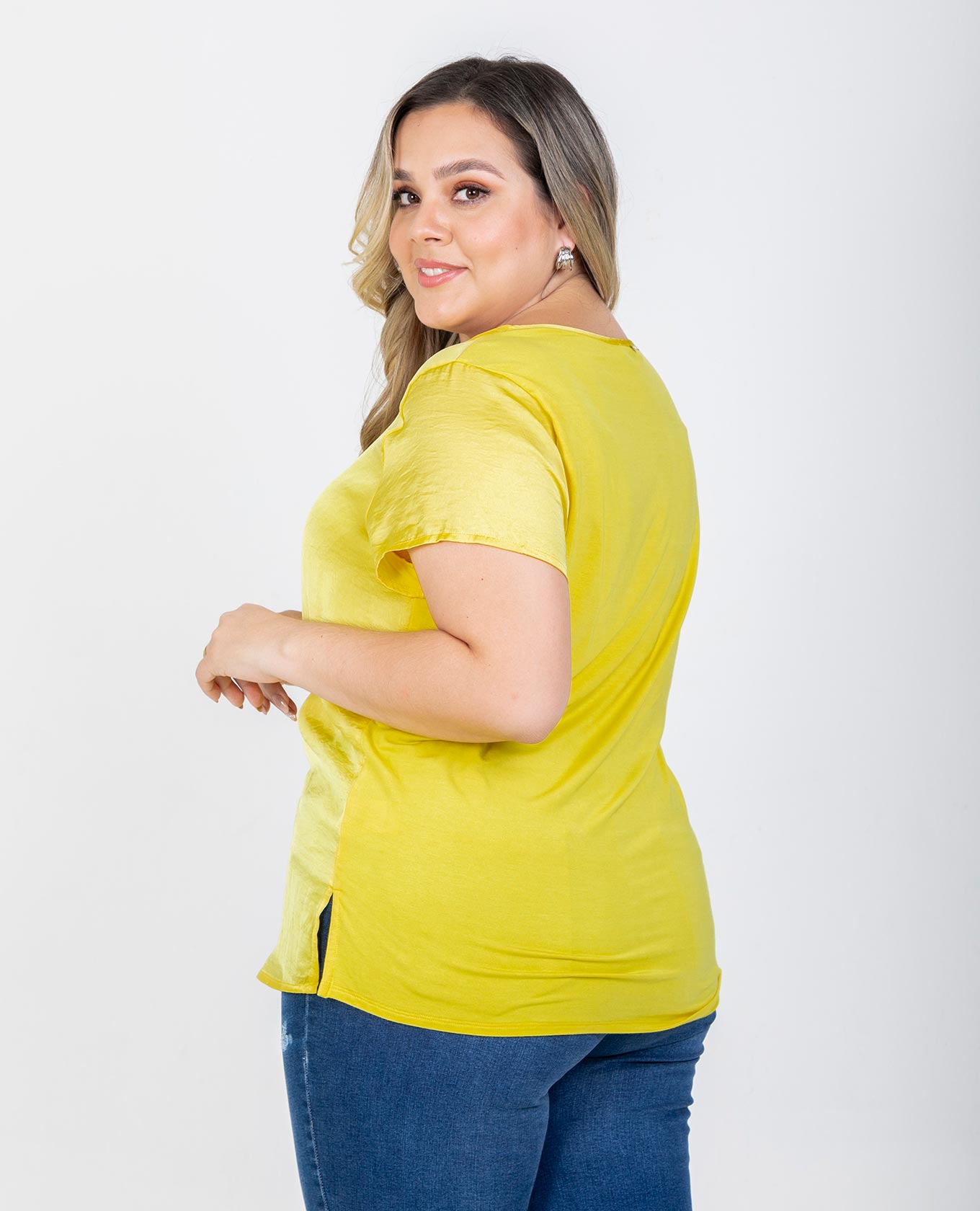 BLUSA BÁSICA TALLAS GRANDES JULIANA Adrissa