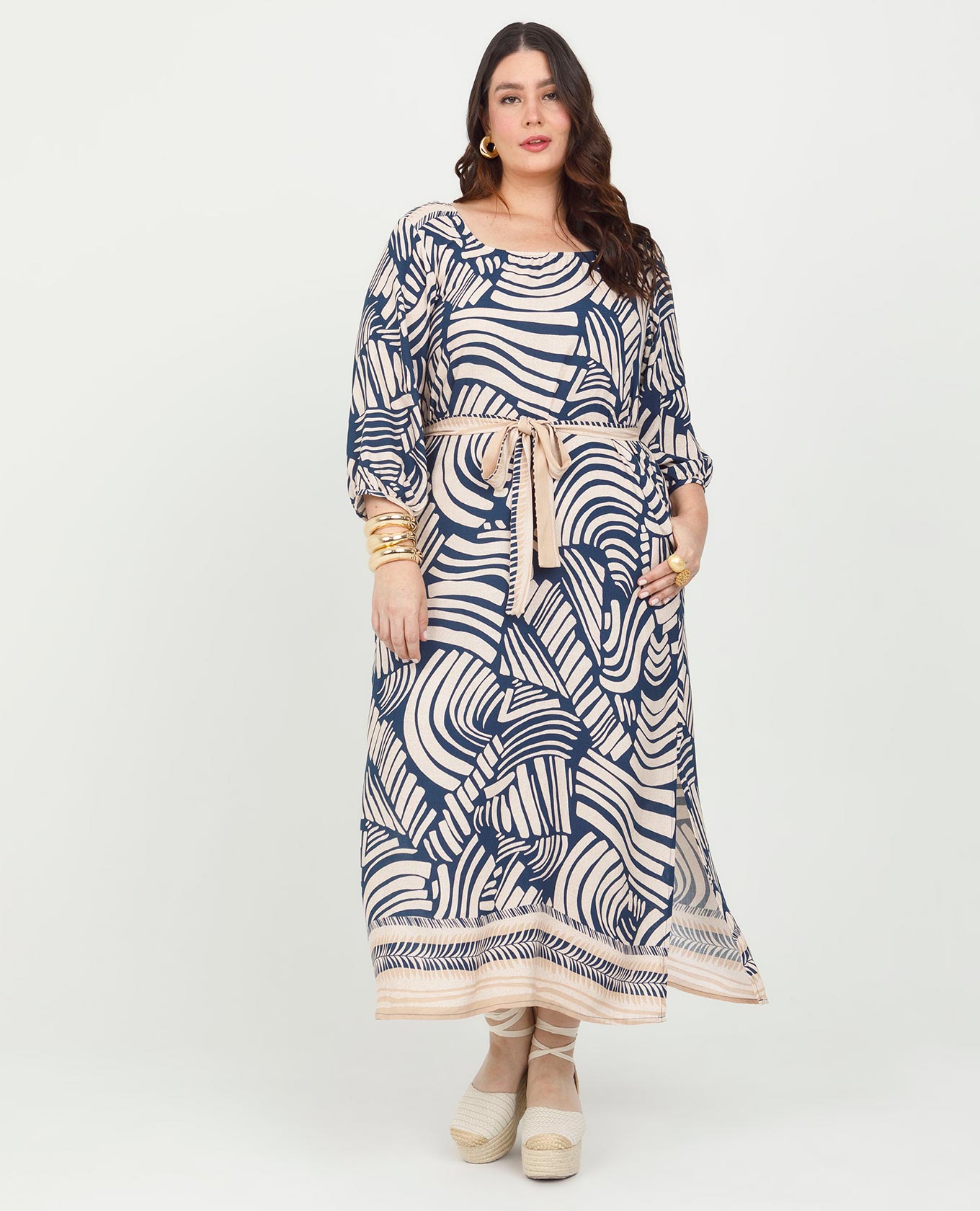 VESTIDO LARGO TALLAS GRANDES ESTAMPADO CON CENEFA ESCOTE CUADRADO Y CINTURÓN Adrissa | Ropa para mujer Vestidos