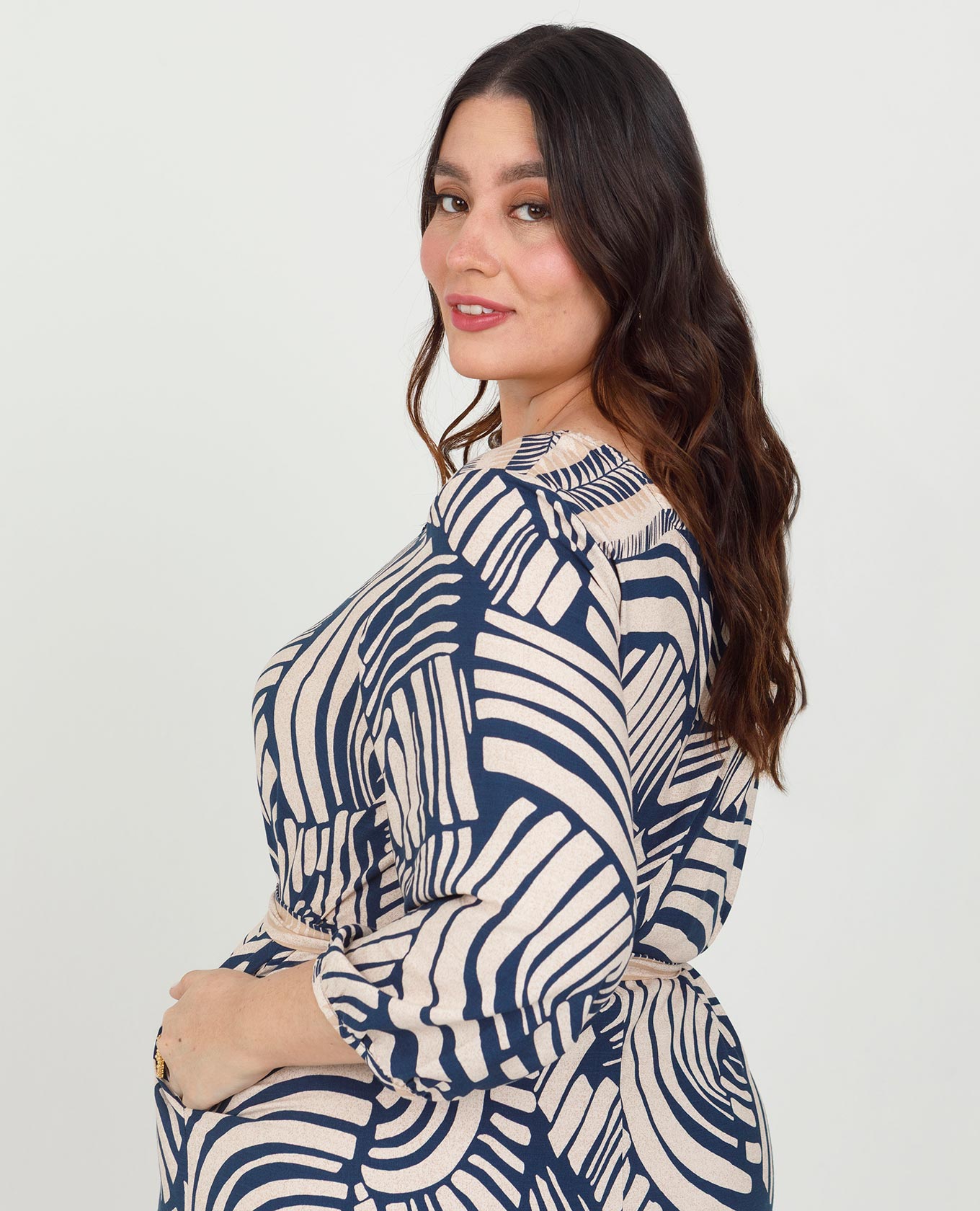 VESTIDO LARGO TALLAS GRANDES ESTAMPADO CON CENEFA ESCOTE CUADRADO Y CINTURÓN Adrissa | Ropa para mujer Vestidos