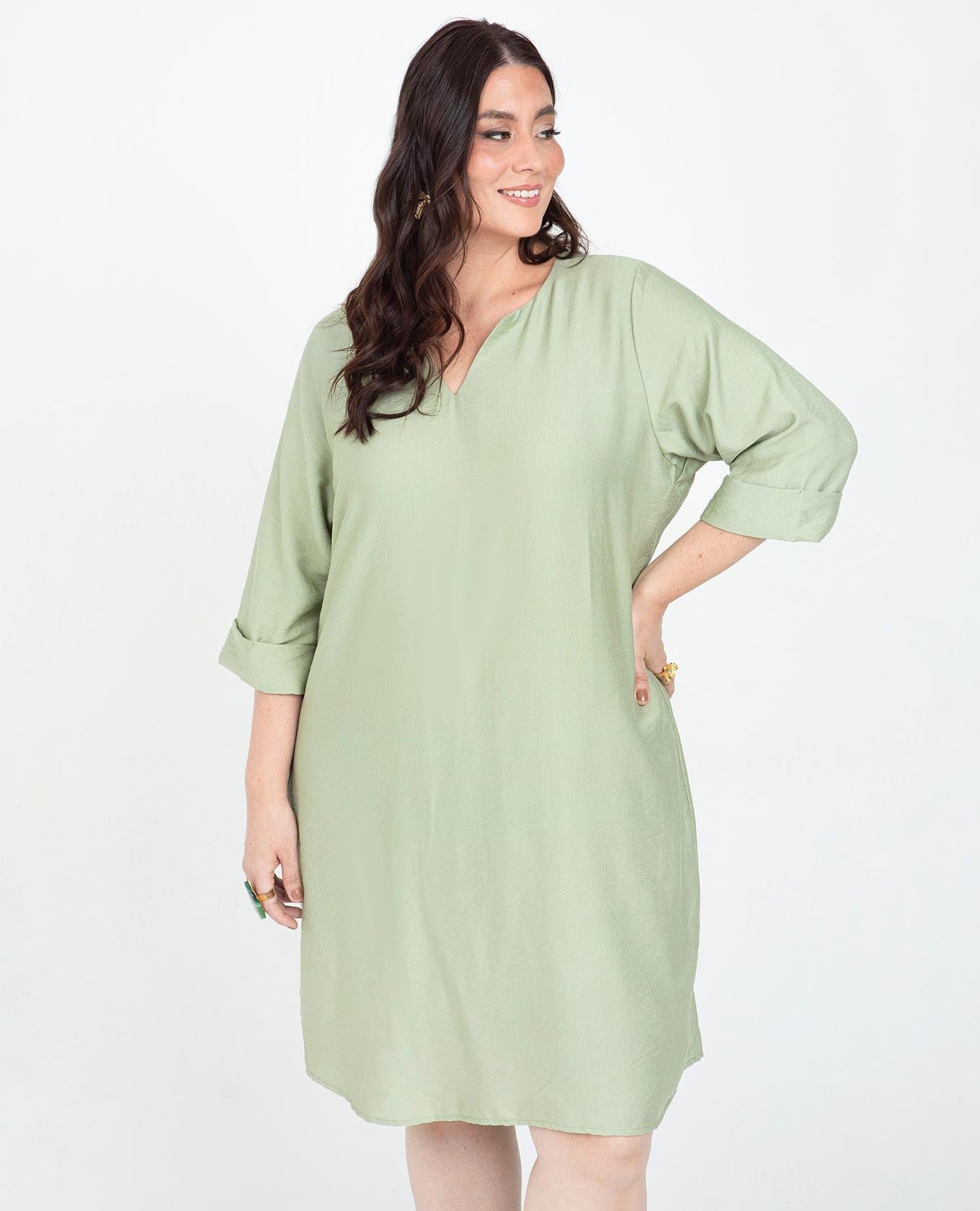 VESTIDO CORTO TALLAS GRANDES ESCOTE V CON FALSO Y MANGAS CON GUARDAPOLVO Adrissa | Ropa para mujer Vestidos