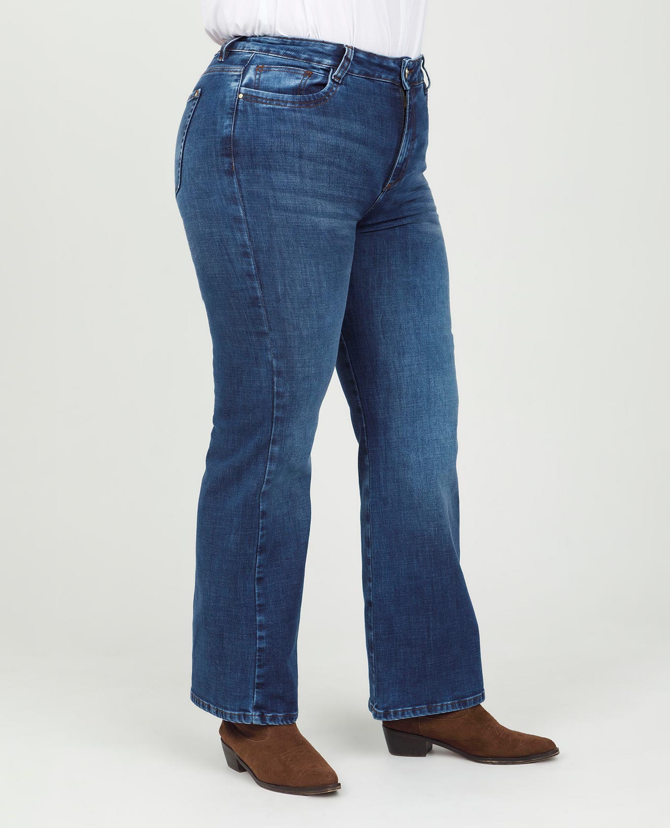 JEAN REGULAR TALLAS GRANDES TONO MEDIO PRETINA DELGADA CINCO BOLSILLOS Adrissa Jeans