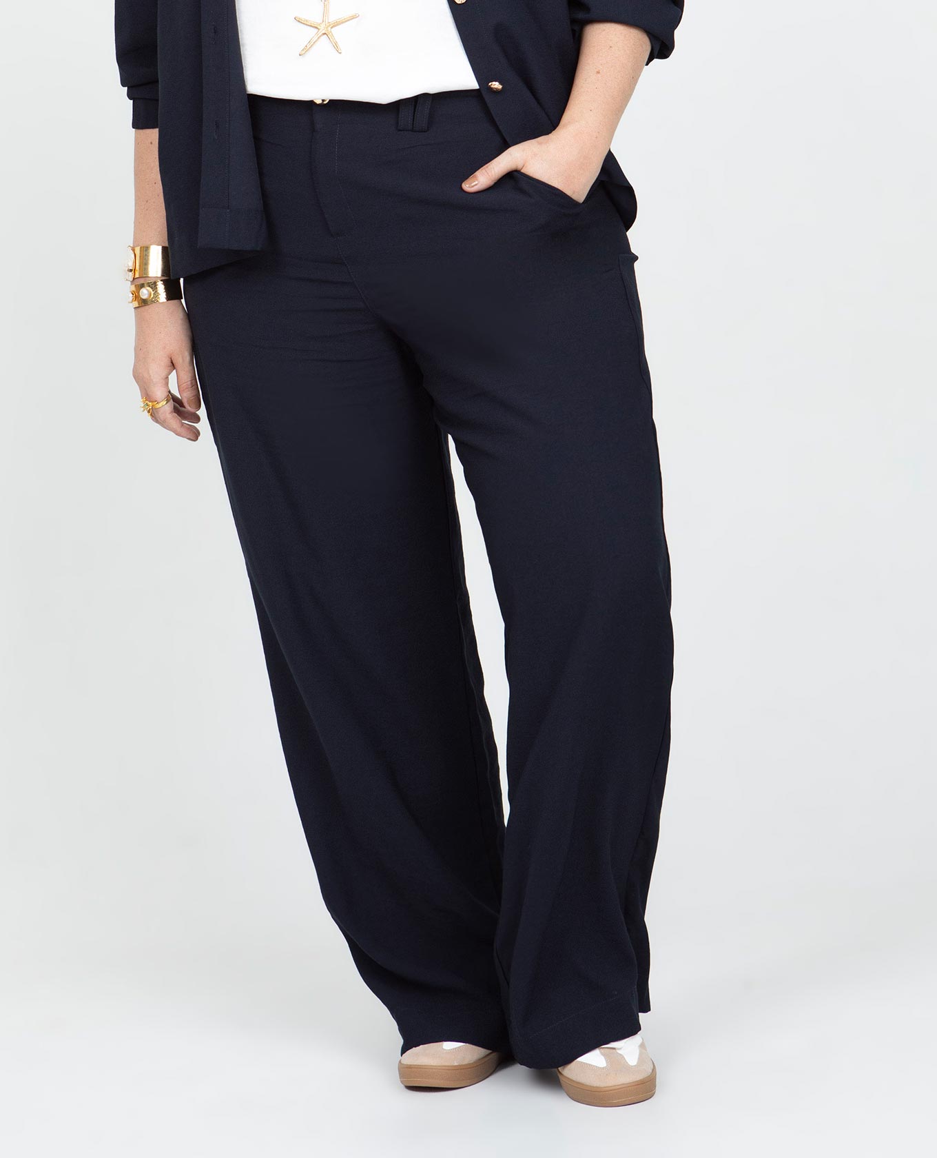 PANTALÓN WIDE LEG TALLAS GRANDES PASADORES DOBLES Y BOLSILLOS DIAGONALES Adrissa | Ropa para mujer Pantalones