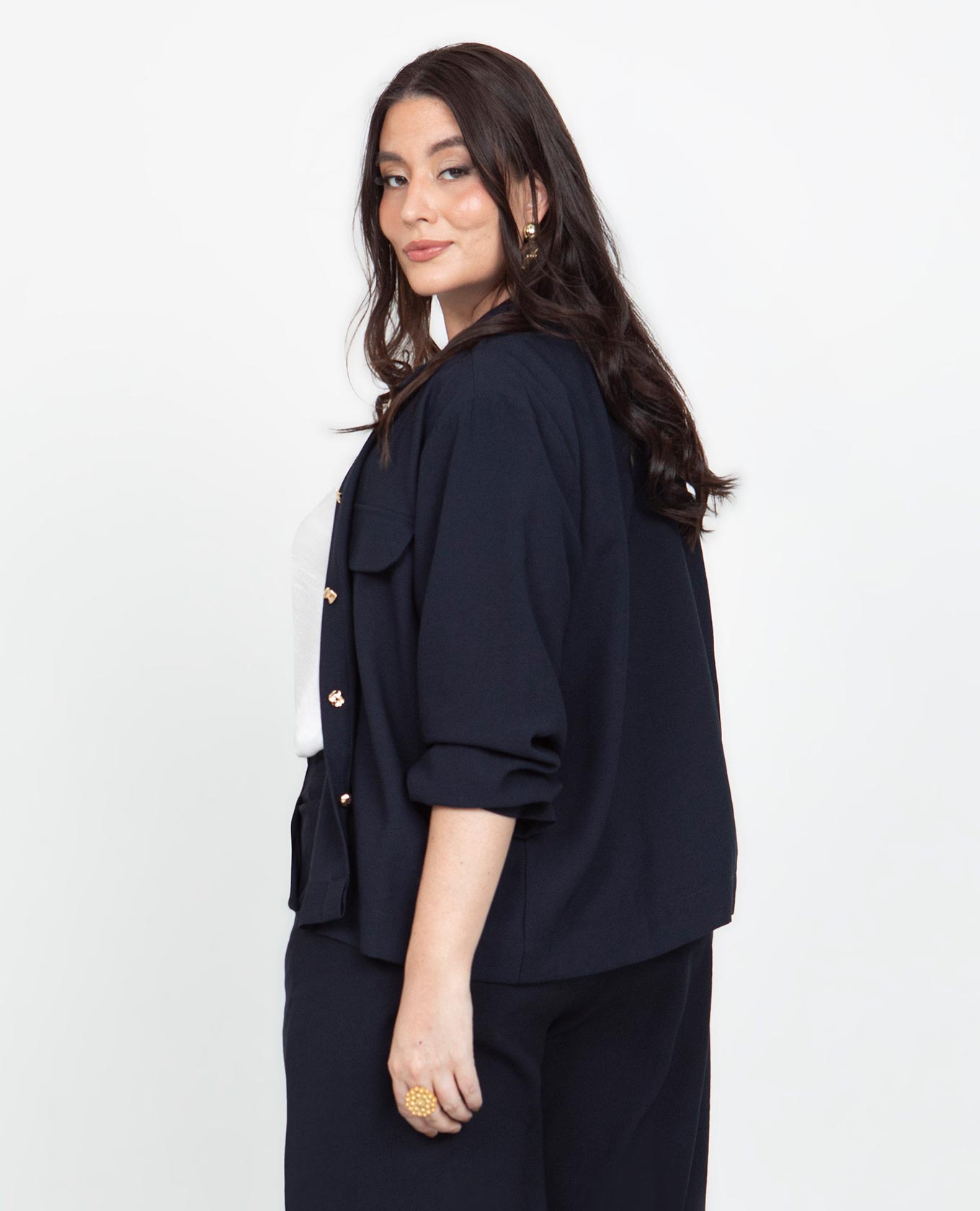 CHAQUETA LIVIANA TALLAS GRANDES CON BOTONES DECORATIVOS DORADOS Adrissa | Ropa para mujer Chaquetas