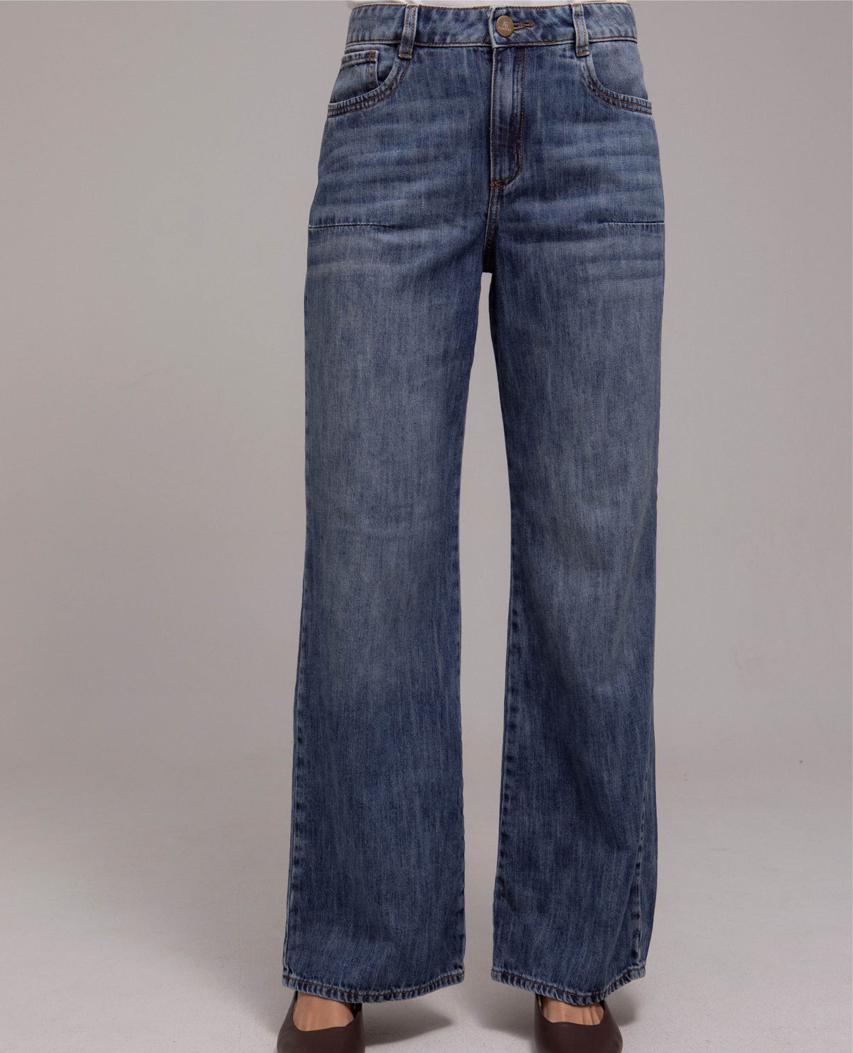 JEAN WIDE LEG PARA MUJER CINCO BOLSILLOS EN DENIM LIVIANO