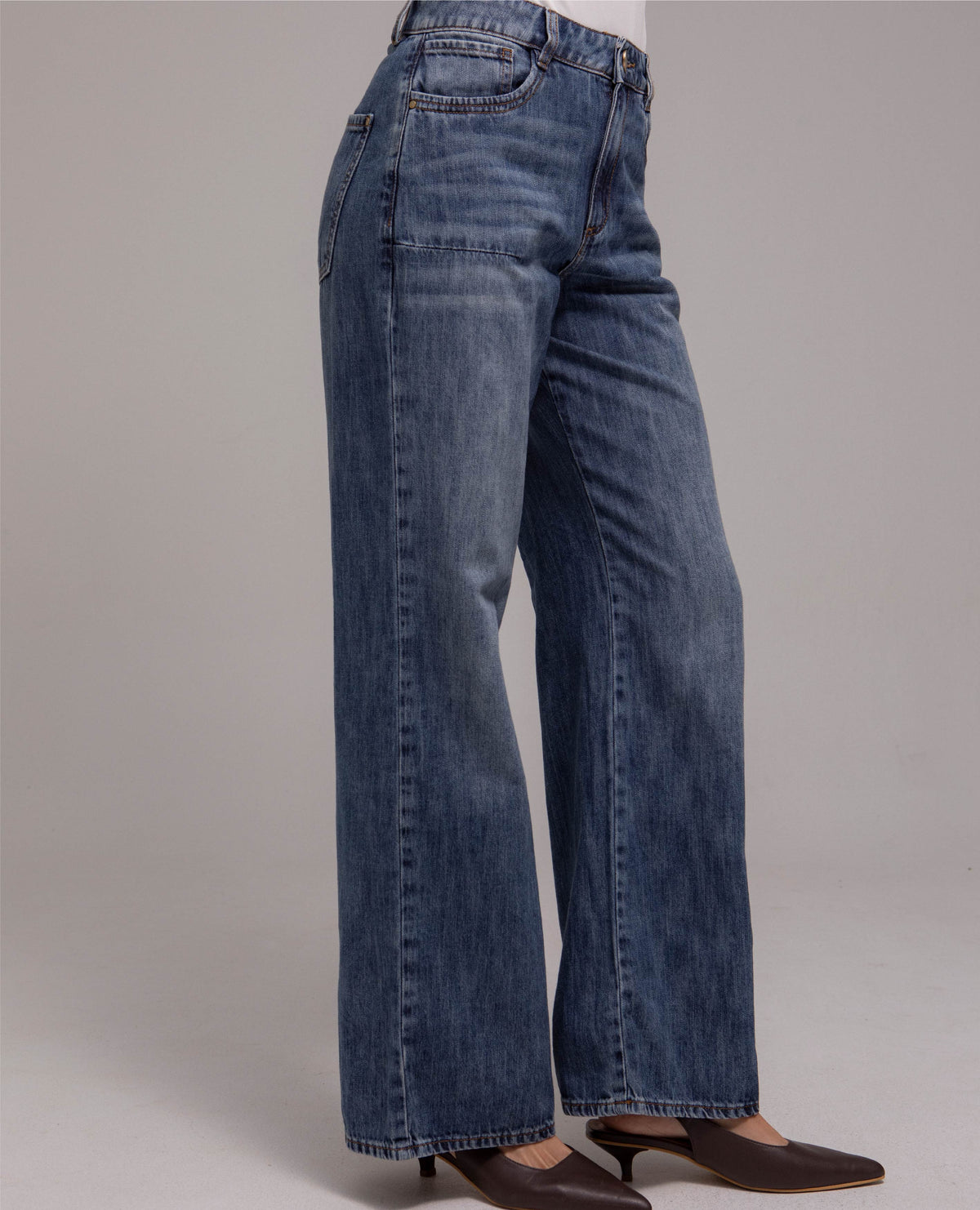 JEAN WIDE LEG PARA MUJER CINCO BOLSILLOS EN DENIM LIVIANO
