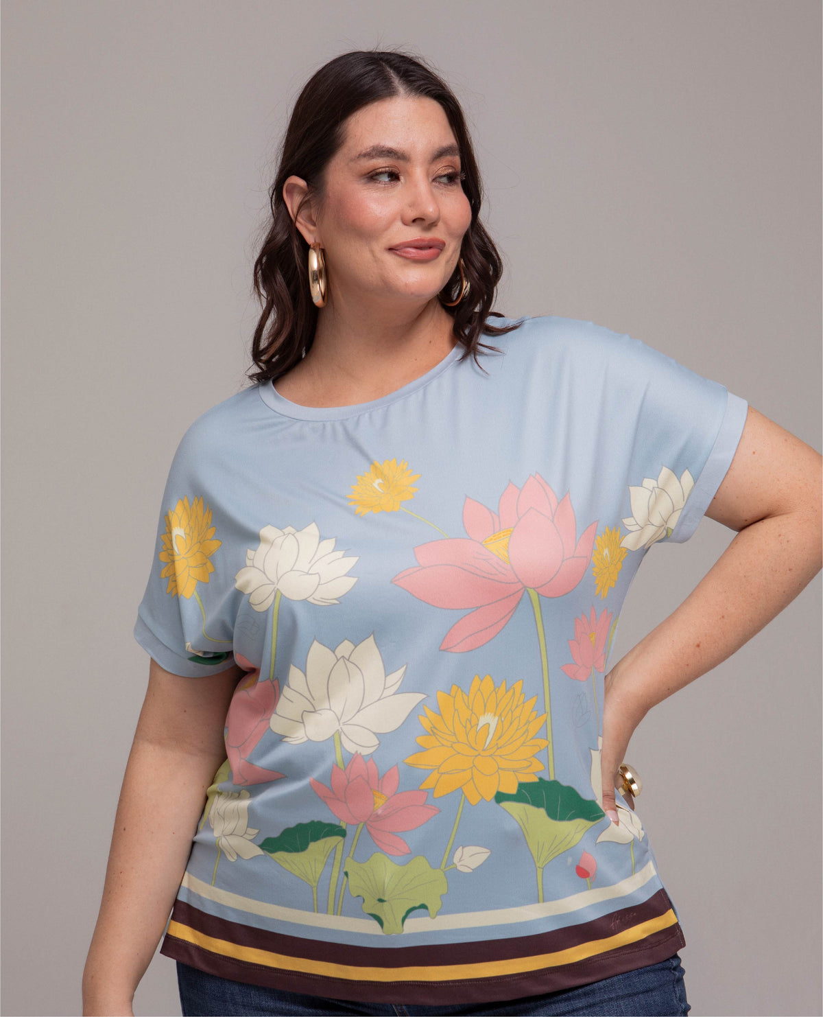CAMISETA MANGA CORTA TALLAS GRANDES ESTAMPADO EXCLUSIVO EN FRENTE MANGA RODADA