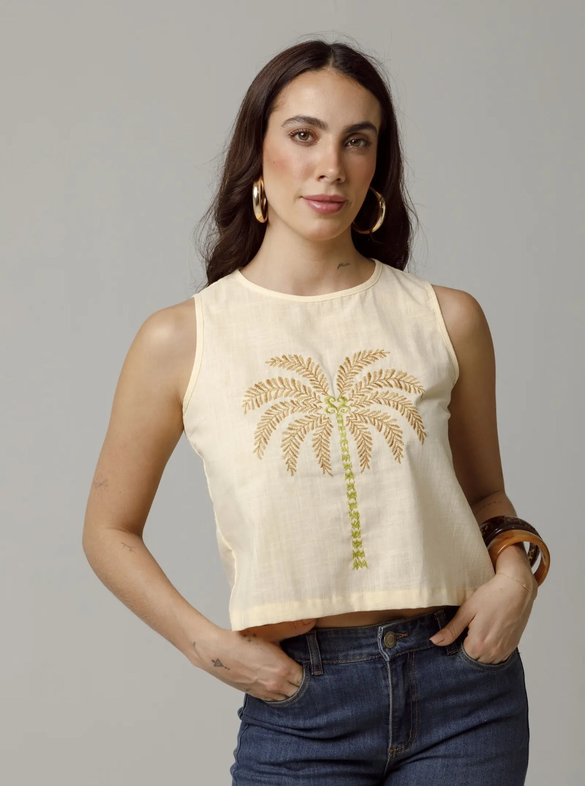 TOP BORDADO PARA MUJER MANGA SISA CON PERILLA EN ESPALDA Y BOTONES DE MANDERA Adrissa | Ropa para mujer Tops