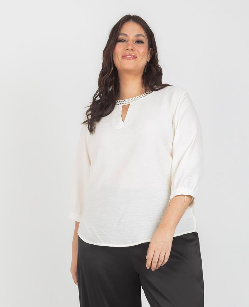 BLUSA CELEBRACIÓN CON APLIQUE TALLAS GRANDES Adrissa