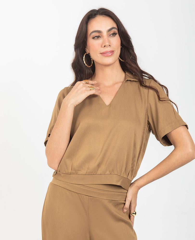 BLUSA CORTA PARA MUJER CON ESCOTE V Adrissa