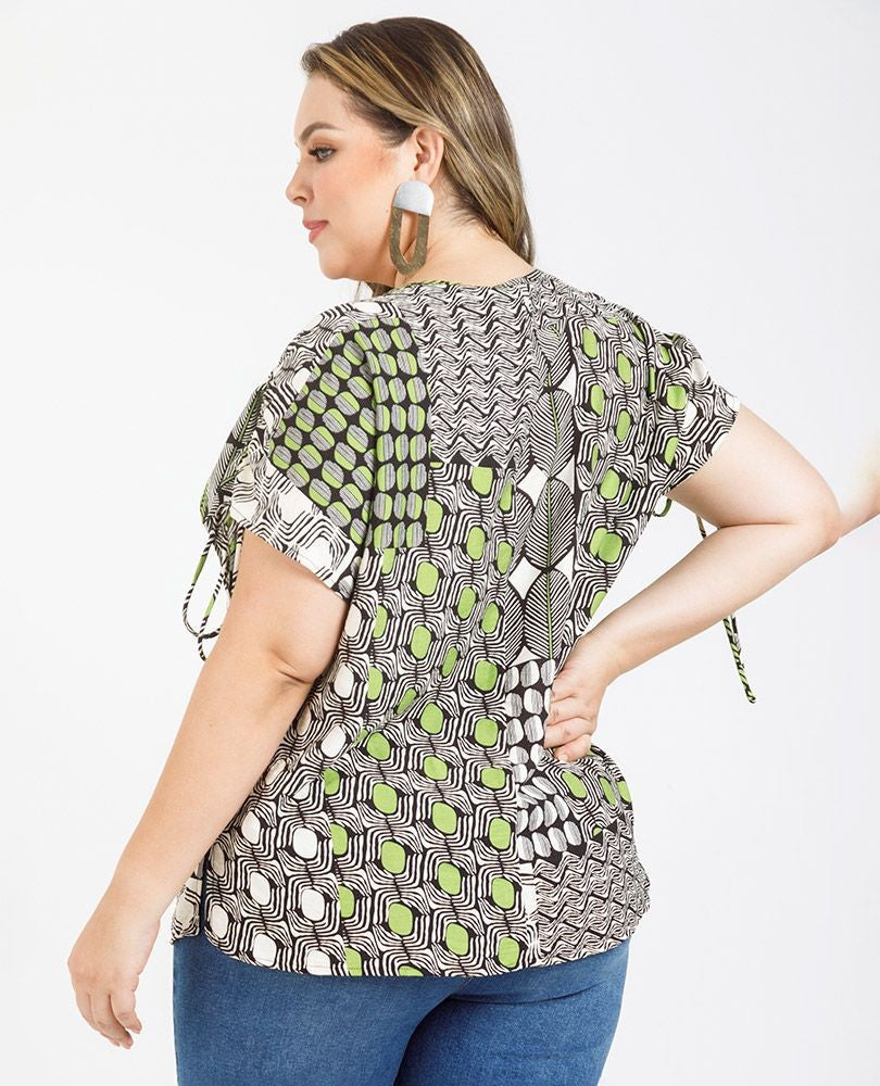 BLUSA ESCOTE V TALLAS GRANDES ESTAMPADA Adrissa