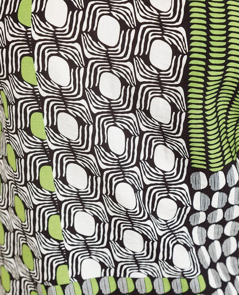 BLUSA ESCOTE V TALLAS GRANDES ESTAMPADA Adrissa